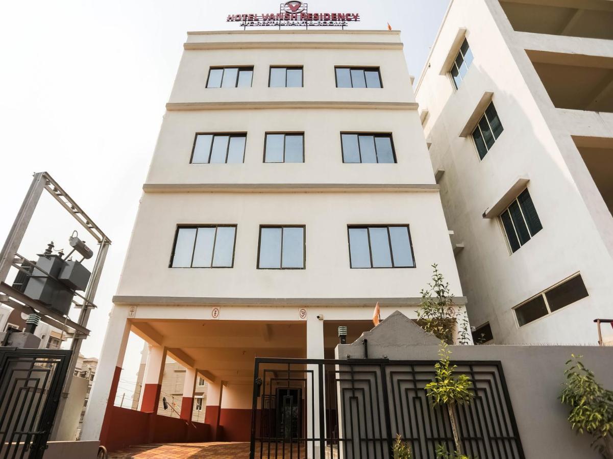 בובנשוואר Flagship 76560 Hotel Vanss מראה חיצוני תמונה